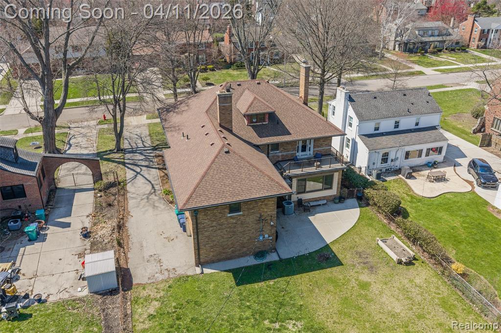 630 Lakepointe Street, Grosse Pointe, MI 48230 — Photo 26