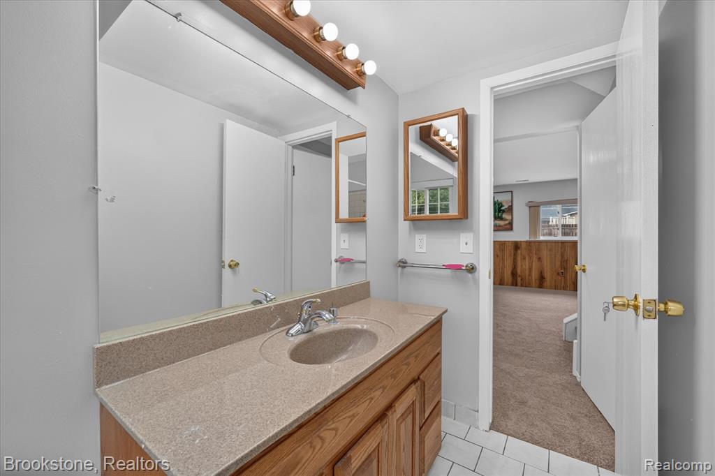 39795 Waldorf Drive, Clinton Twp, MI 48038 — Photo 29