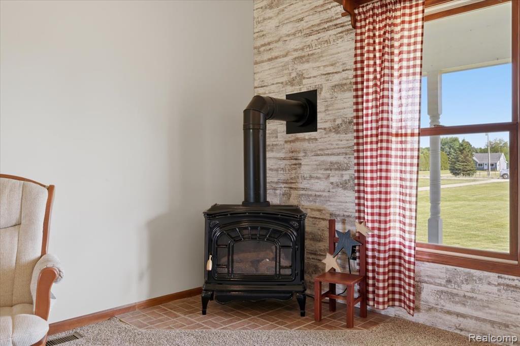 7868 Big Hand Road, Columbus, MI — Photo 32
