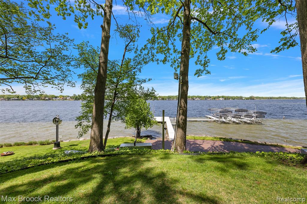 4740 Dow Ridge Road, Orchard Lake Village, MI 48324 — Photo 42