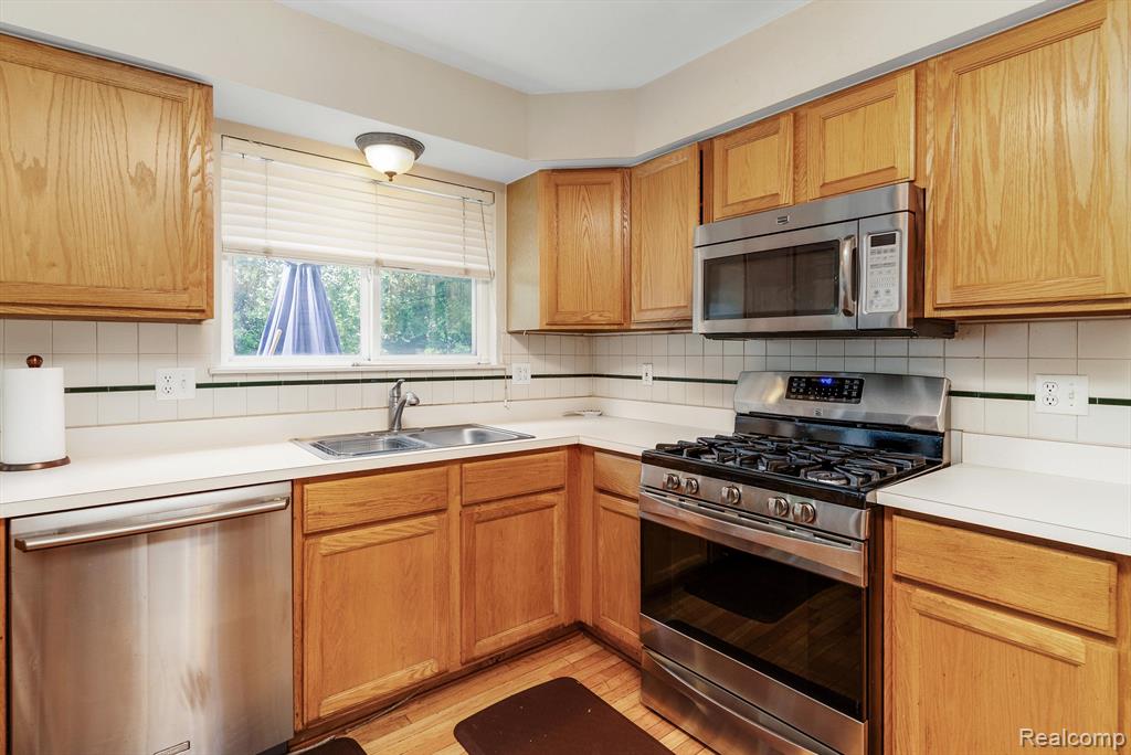4717 SYCAMORE Drive, Ypsilanti, MI 48197 — Photo 19