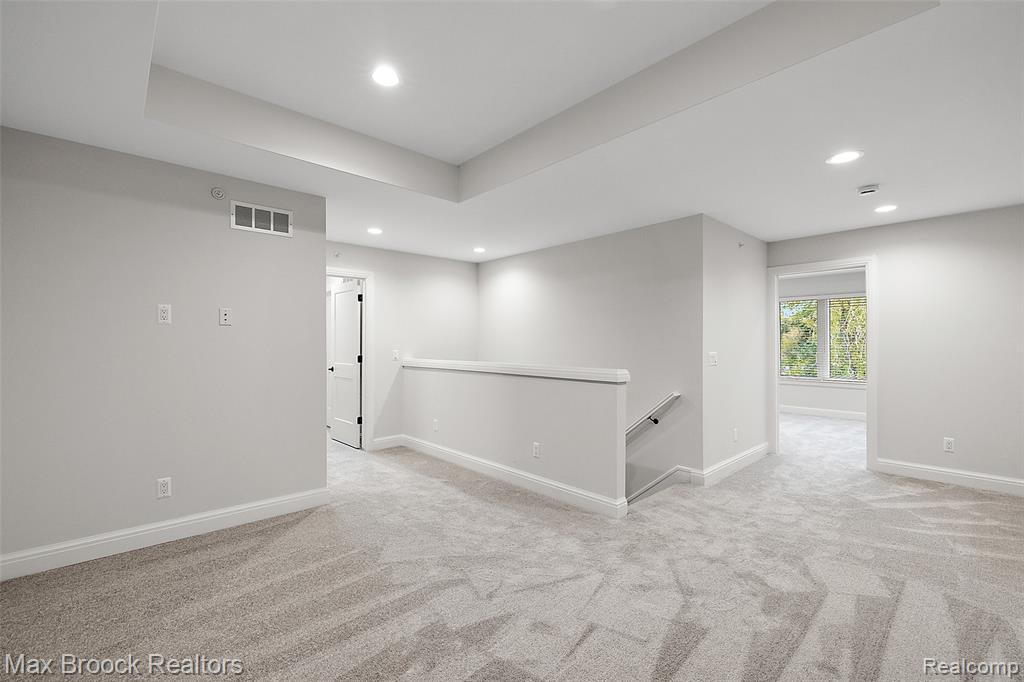 7464 Gramercy Circle, 19, West Bloomfield, MI — Photo 32