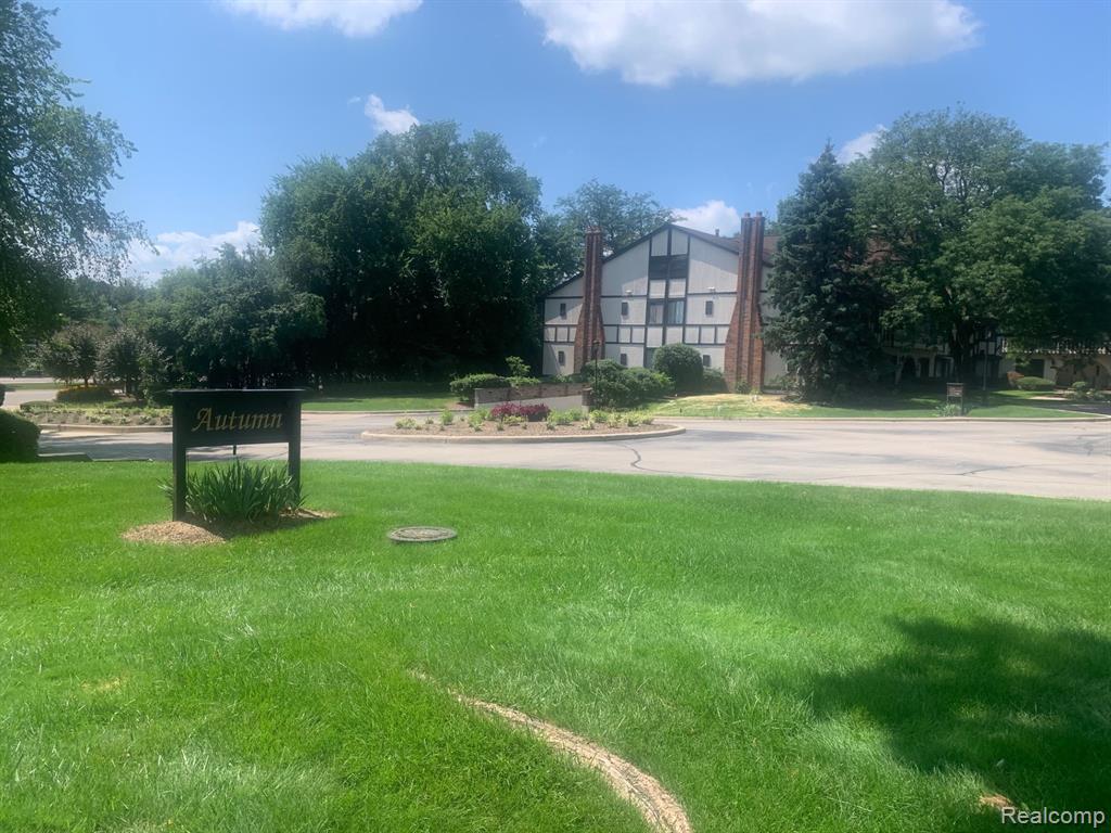42160 Woodward Avenue Avenue, Bloomfield Hills, MI 48304 — Photo 41