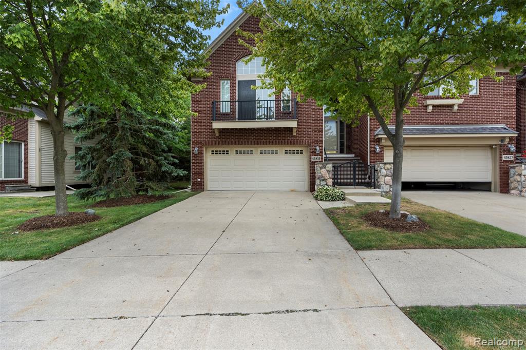 45815 Grant Court, Macomb, MI 48044 — front exterior