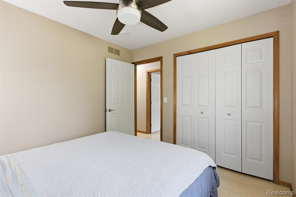 6790 Edwood Avenue, West Bloomfield, MI 48324 — Photo 24
