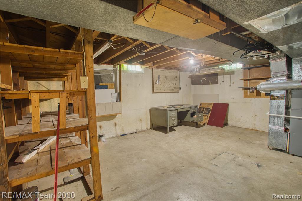 7475 Fenton Street, Dearborn Heights, MI 48127 — Photo 24