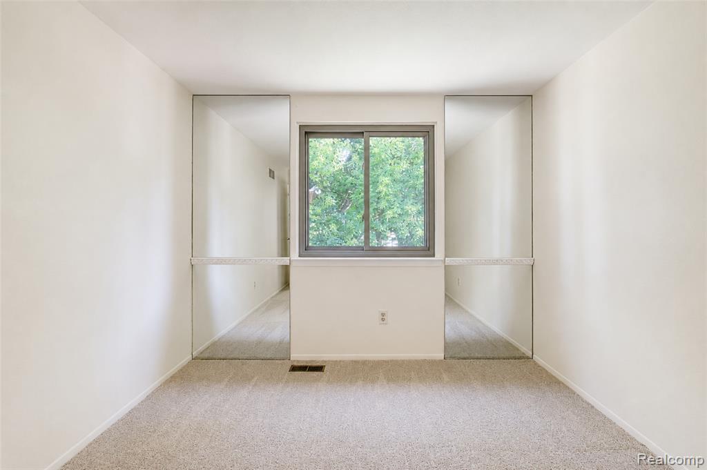 45429 Brunswick Drive, Canton, MI 48187 — Photo 41