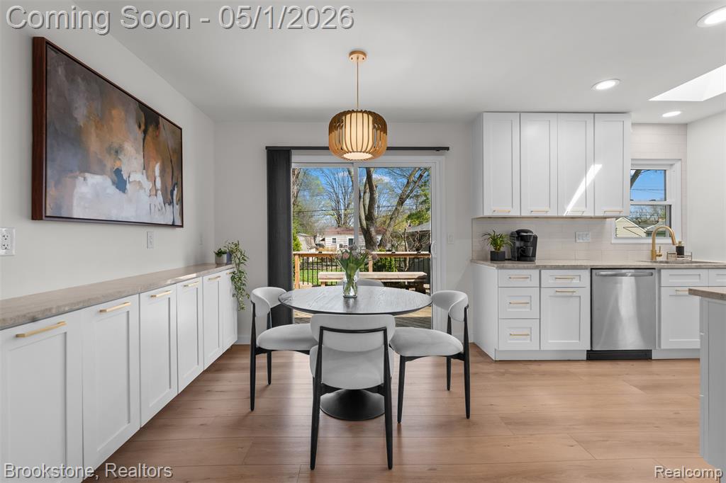 4422 THORNCROFT Avenue, Royal Oak, MI 48073 — Photo 9