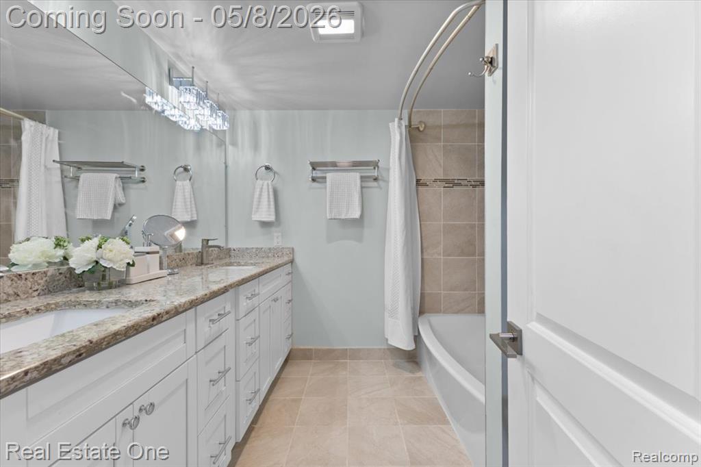 599 Thurber Drive, Troy, MI 48085 — Photo 10