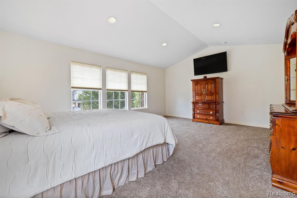 8844 Somerset Lane, Ypsilanti, MI 48198 — Photo 18