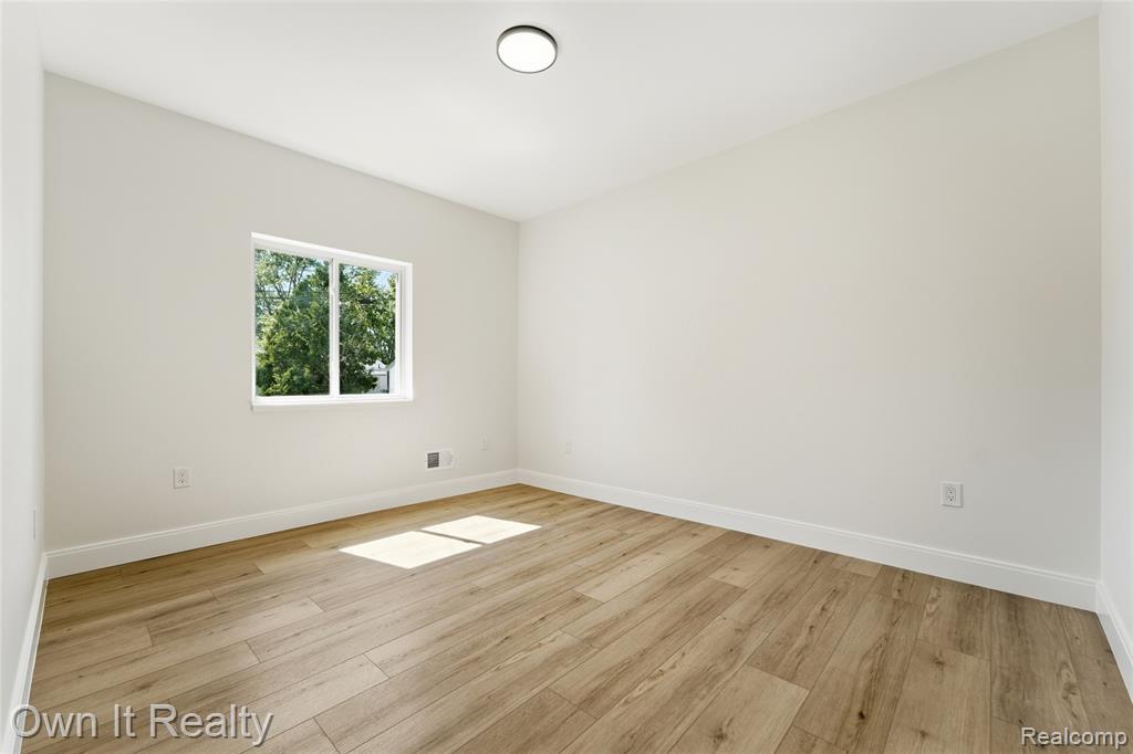 7606 Margaret Street, Taylor, MI 48180 — Photo 27