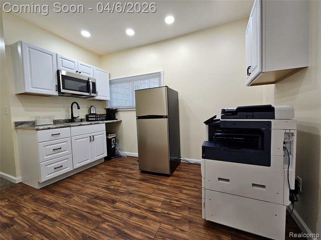 720 CHURCH Street, Flint, MI 48502 — Photo 8