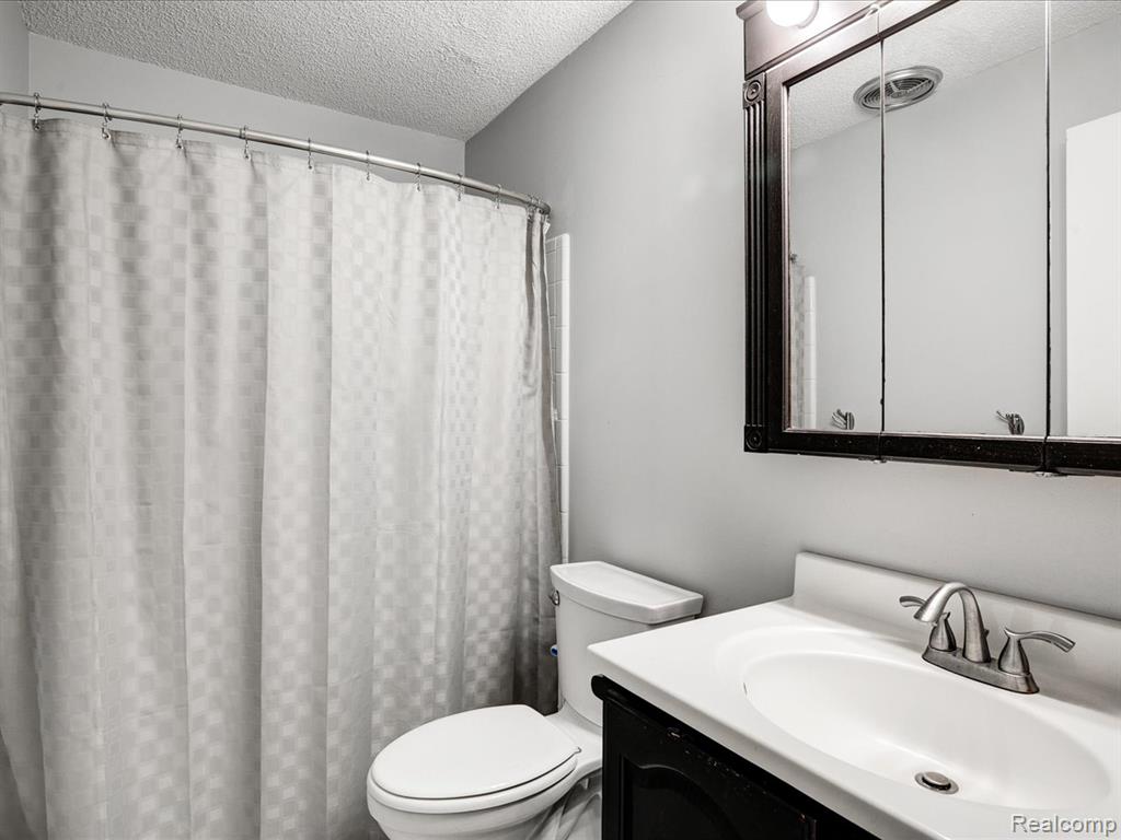 1900 River Road, Building C, Unit 2, Marysville, MI 48040 — Photo 19