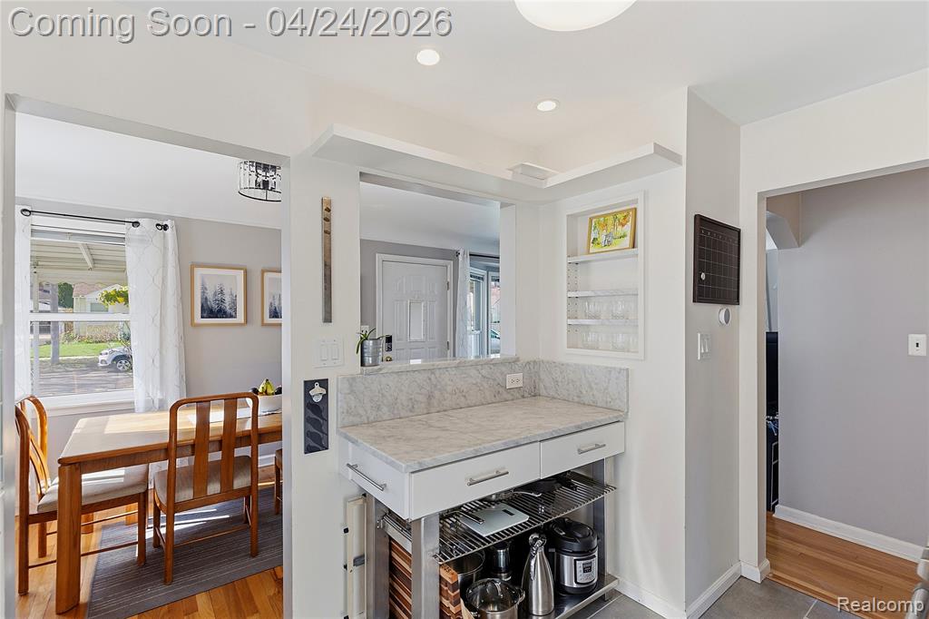 8570 Troy Street, Oak Park, MI 48237 — Photo 10