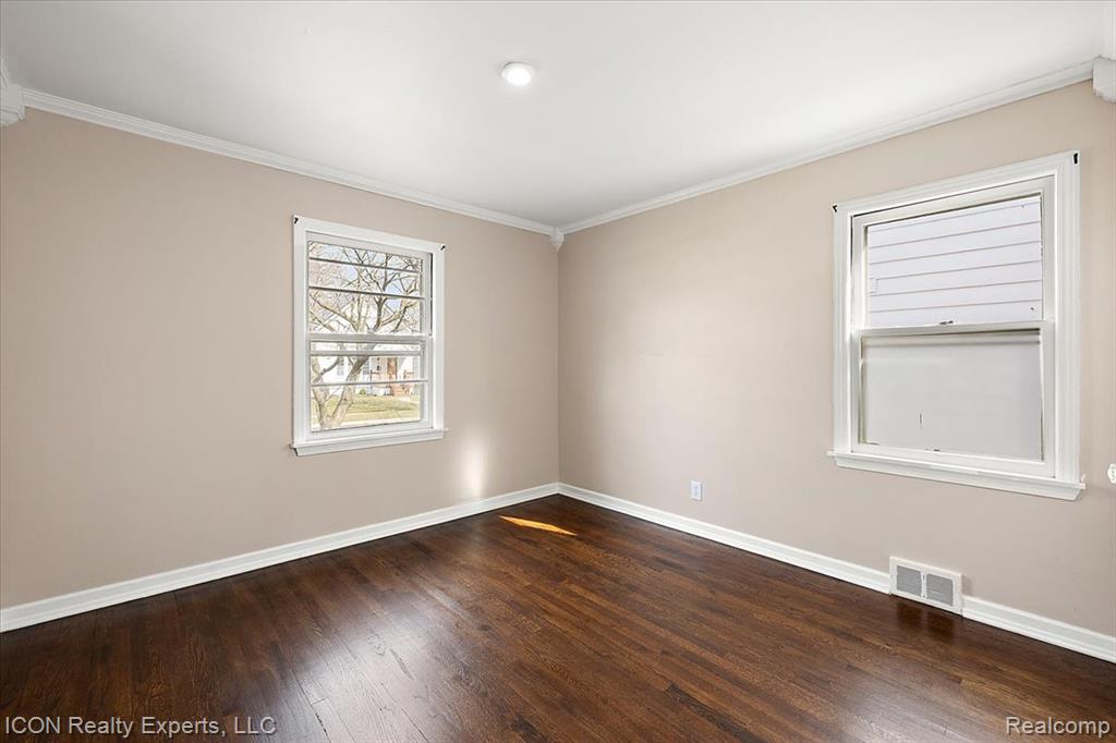 176 Chippewa Road, Pontiac, MI 48341 — Photo 26