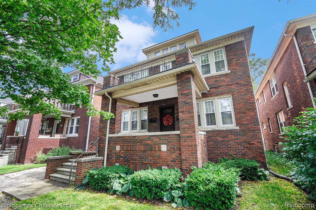 858 Nottingham Road, Grosse Pointe Park, MI 48230 — Photo 2