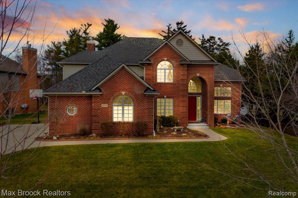 2735 SE Barfield Drive, Grand Rapids, MI, 49546