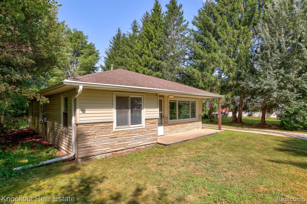 5360 S GRAHAM Road, St. Charles, MI 48655 — Photo 4