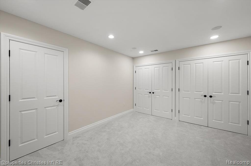 469 Bonnie Brier Street, Birmingham, MI 48009 — Photo 48