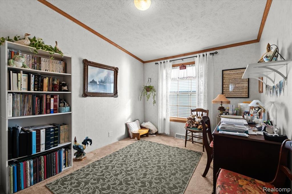 4482 Wynnwood Drive, Howell, MI 48843 — Photo 23