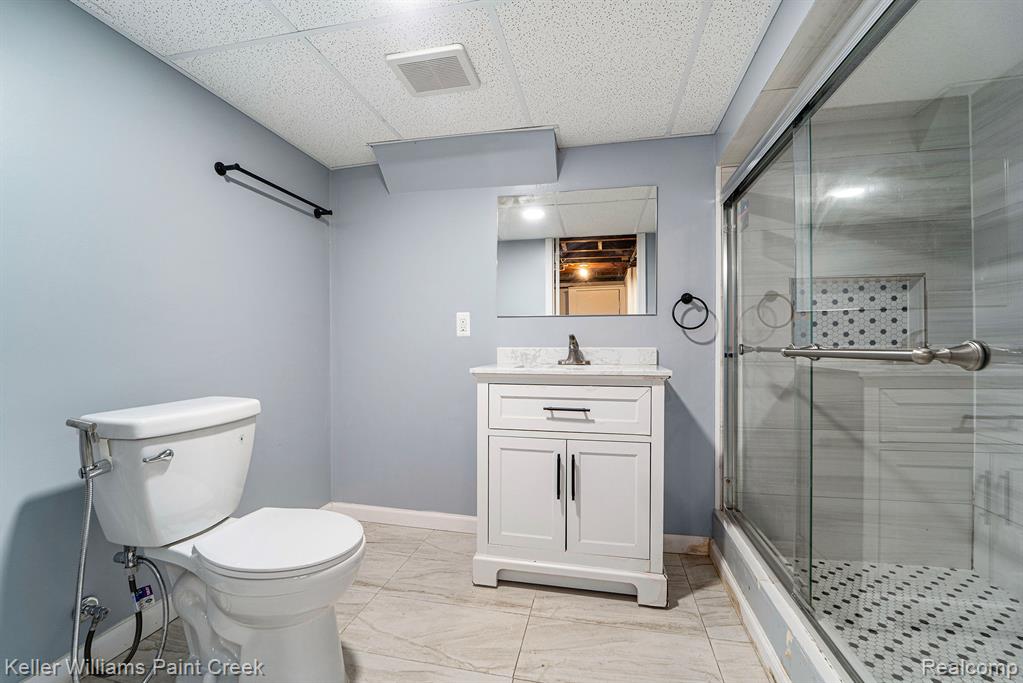20926 Lennon Street, Harper Woods, MI 48225 — Photo 24