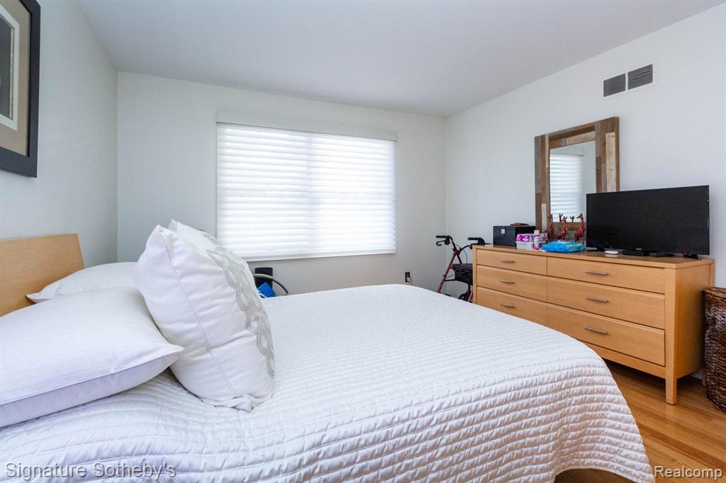 424 Oak Run Court, 11, Royal Oak, MI 48073 — Photo 24