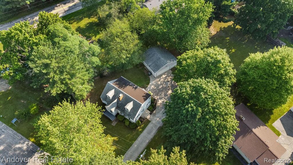 5254 LAKE HARBOR Road, Norton Shores, MI 49441 — Photo 26