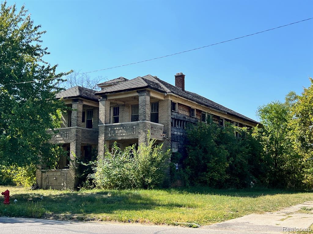 9359 Broadstreet Avenue, Detroit, MI 48204 — Photo 2