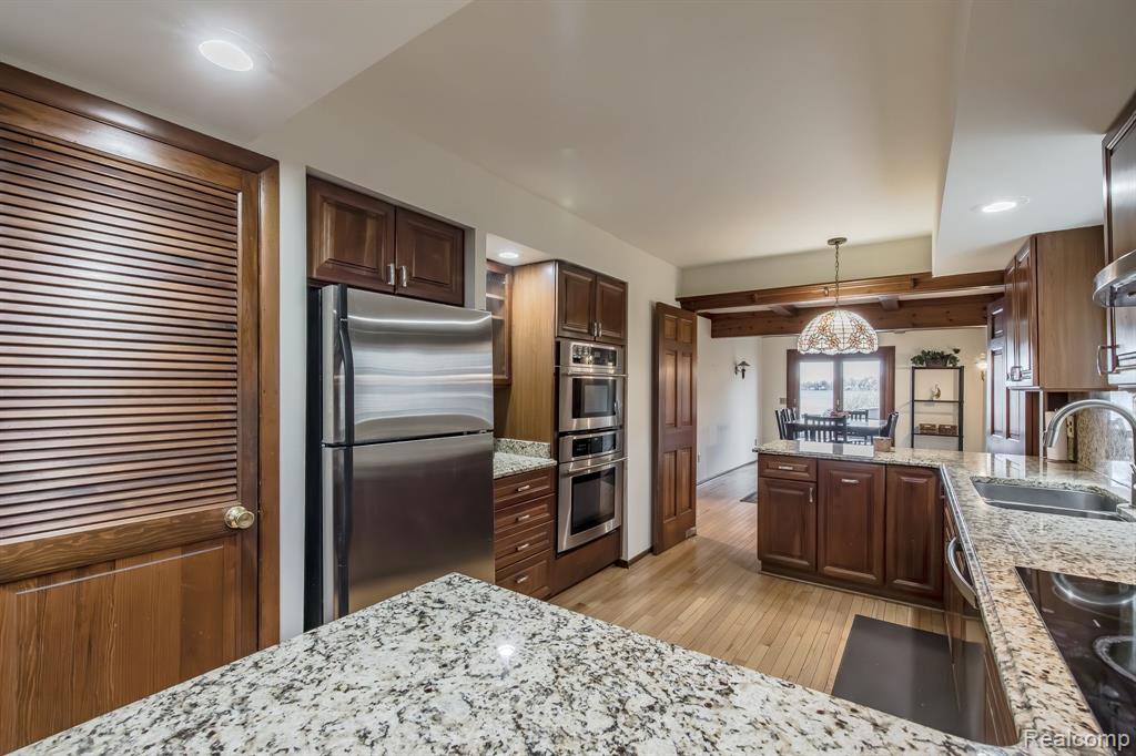 9149 LONGCROFT Drive, White Lake, MI — Photo 26
