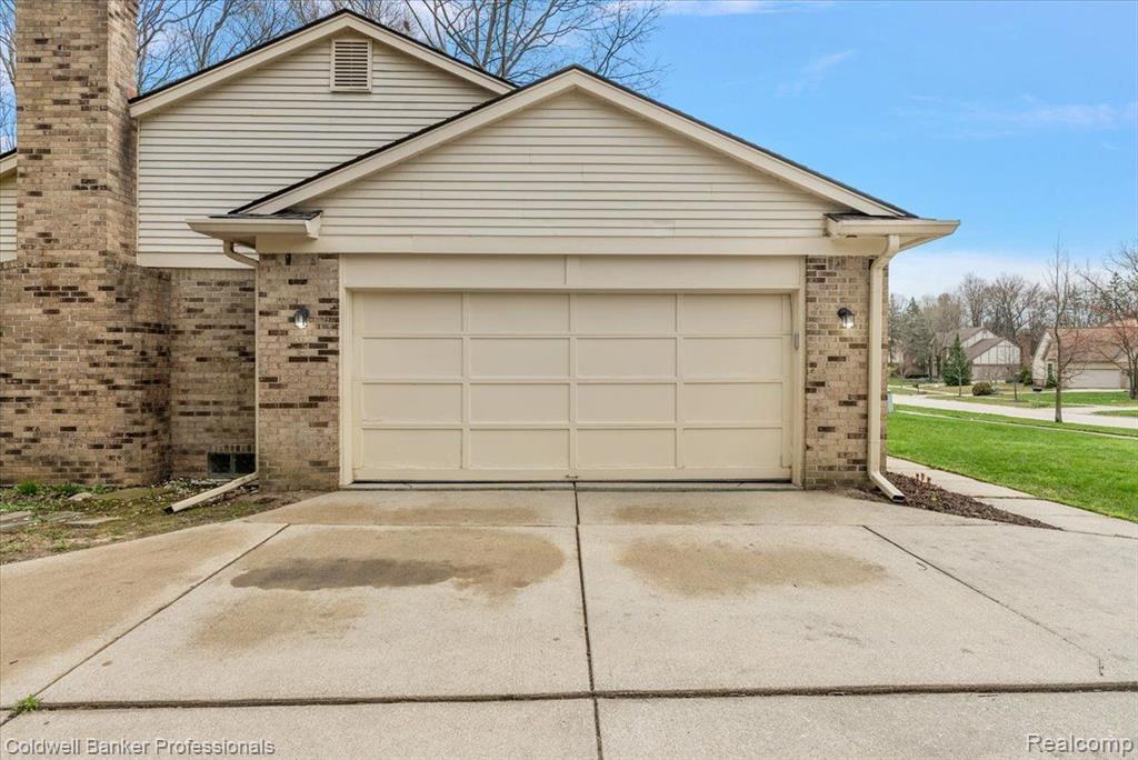 49132 PLUM TREE Drive, Plymouth, MI 48170 — Photo 4