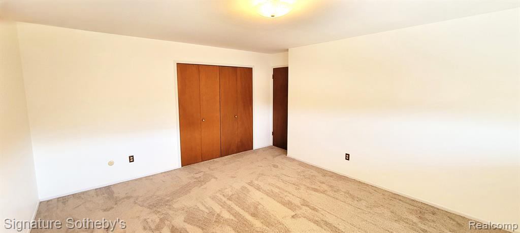 20870 Wildwood, 221, Harper Woods, MI 48225 — Photo 14