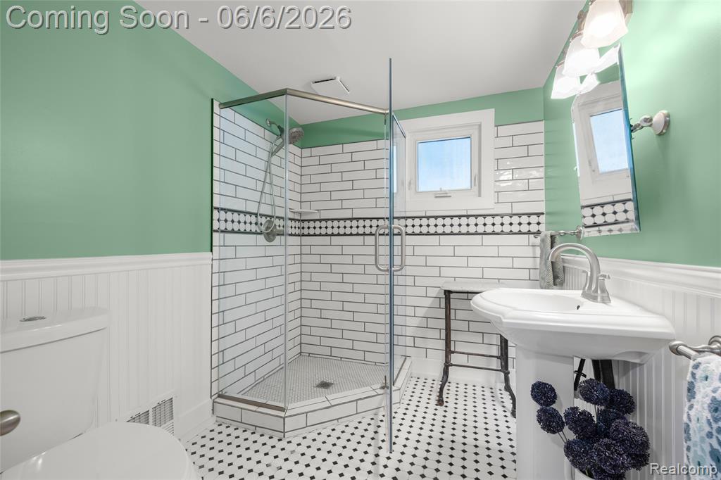 406 E Sherman Street, Holly, MI 48442 — Photo 17