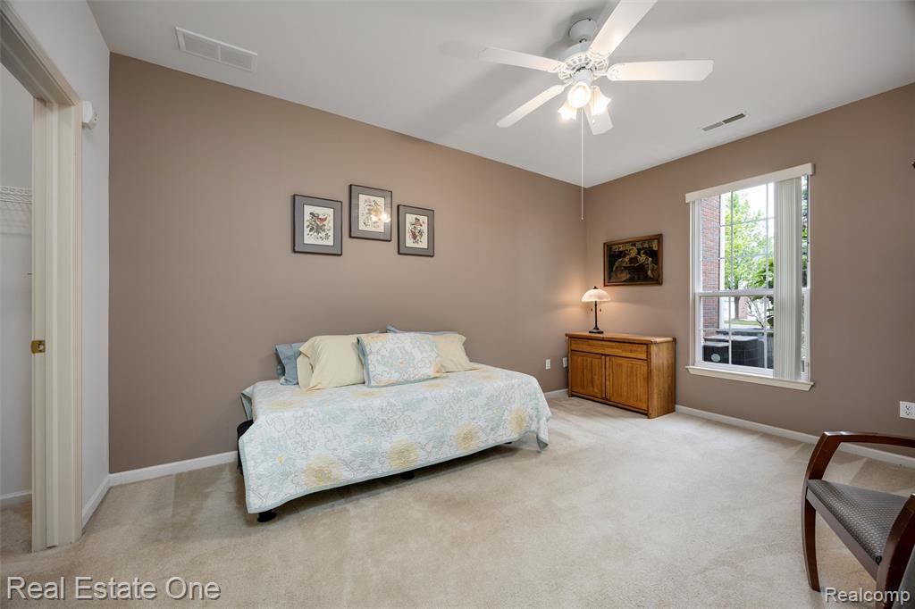 4104 Chesapeake Circle, Walled Lake, MI 48390 — Photo 15