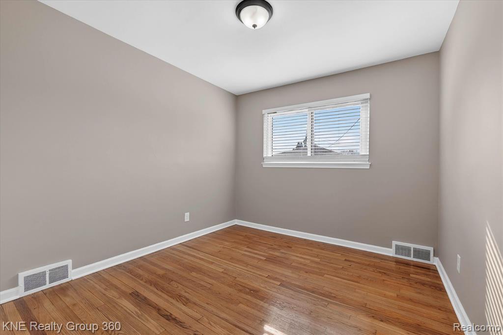 11214 Mae Avenue, Warren, MI 48089 — Photo 15