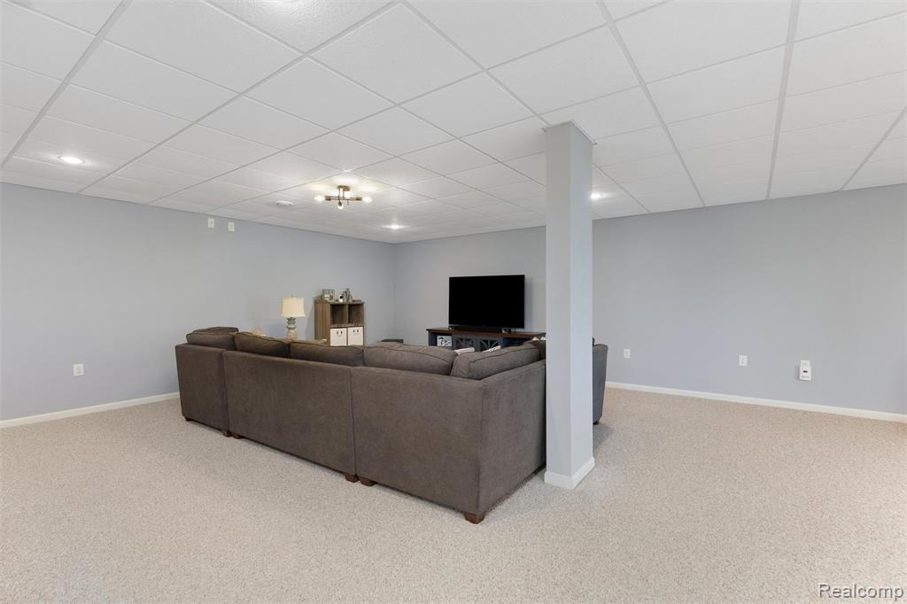 111 Oak Bark Drive, Howell, MI 48843 — Photo 33