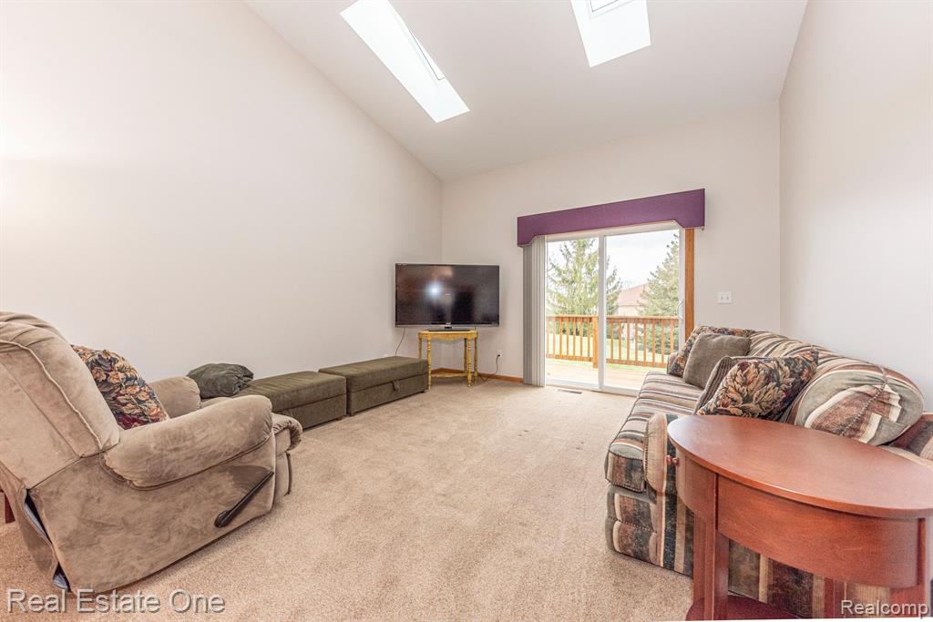 61024 Evergreen Court, 23, South Lyon, MI 48178 — Photo 8