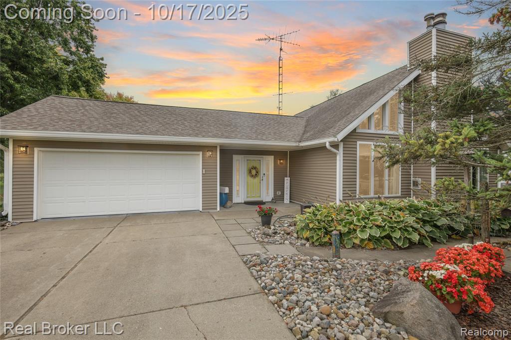 8380 N Linden Road, Mount Morris, MI 48458 — front exterior