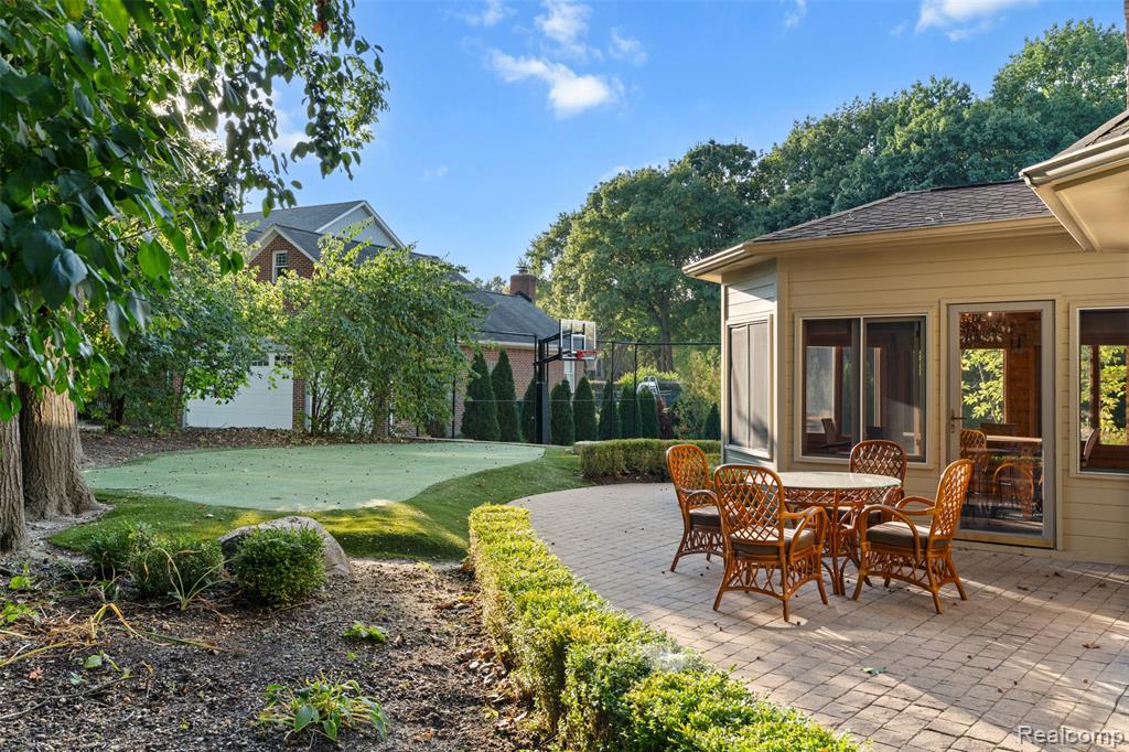 1615 Redbud Drive, Troy, MI 48098 — Photo 55