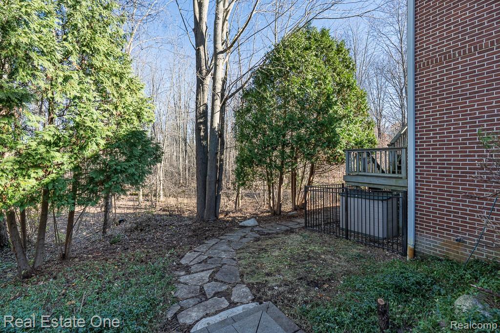 5181 Stonehenge Drive, Rochester, MI 48306 — Photo 64