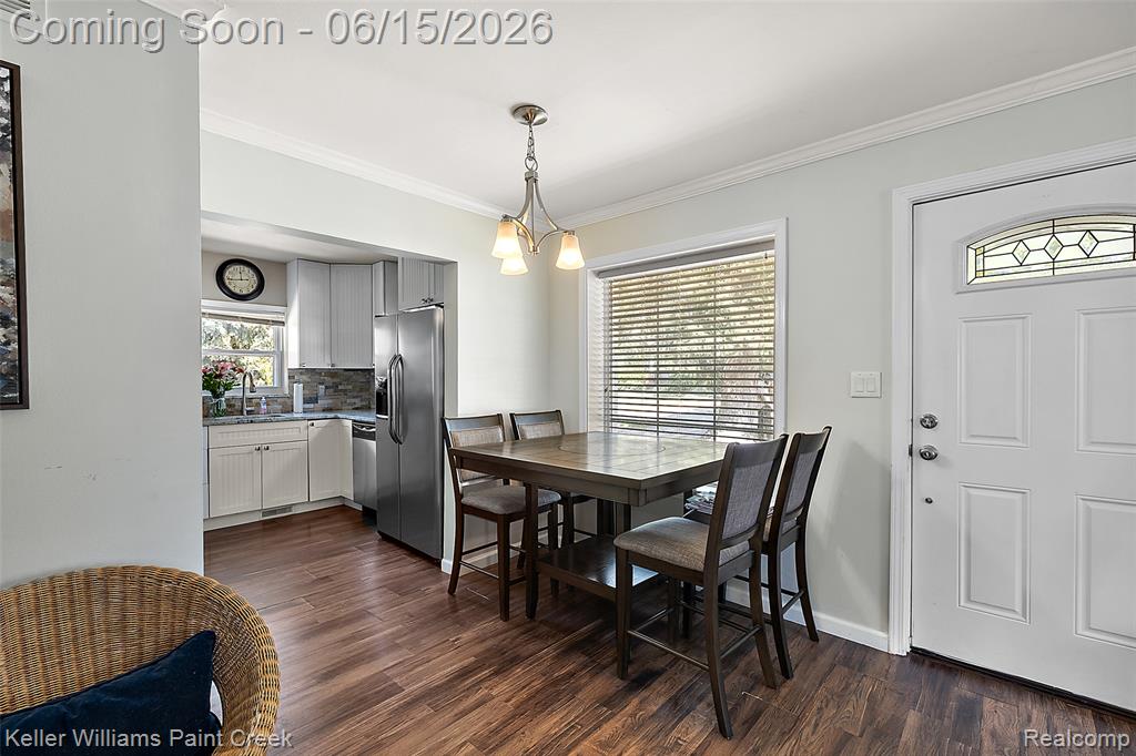 608 E Windemere Avenue, Royal Oak, MI 48073 — Photo 10