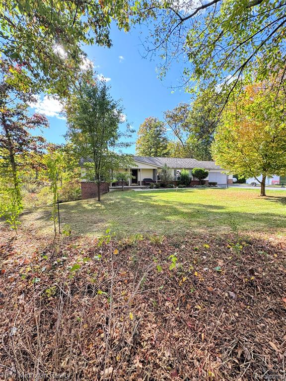 11197 Bigelow Road, Davisburg, MI 48350 — Photo 2
