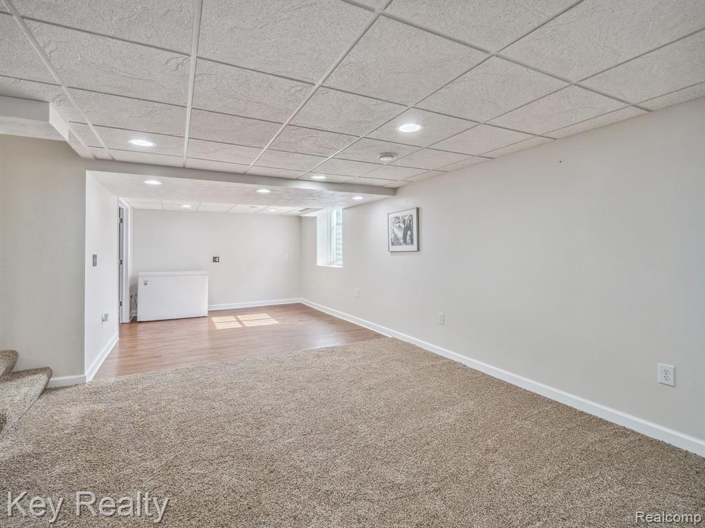 50424 LIVINGSTON Drive, Northville, MI 48168 — Photo 29