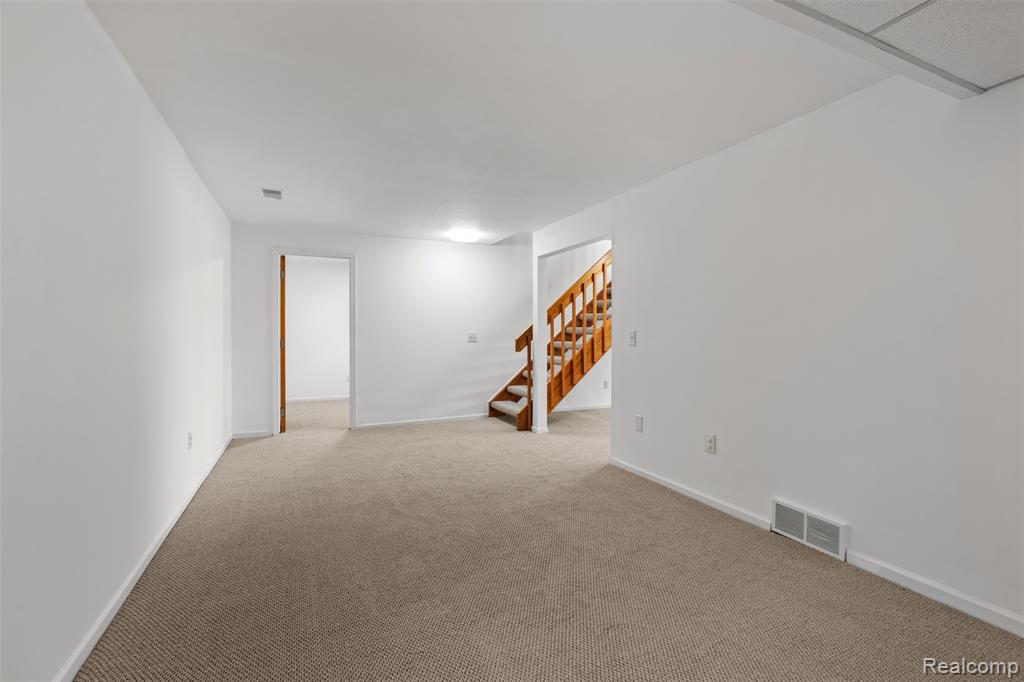 4616 Cass Elizabeth Road, Waterford, MI 48328 — Photo 42