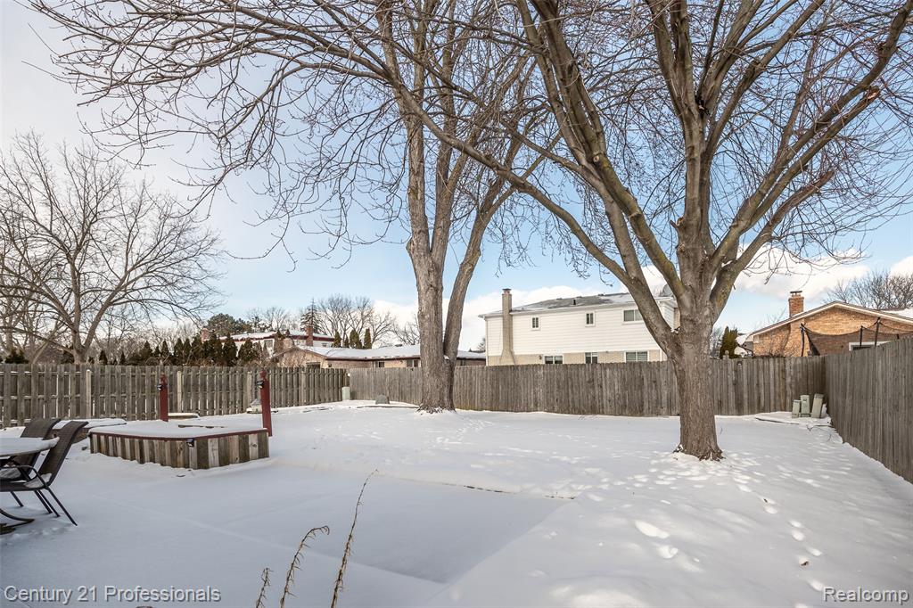 4939 Duchess Drive, Sterling Heights, MI 48310 — Photo 50