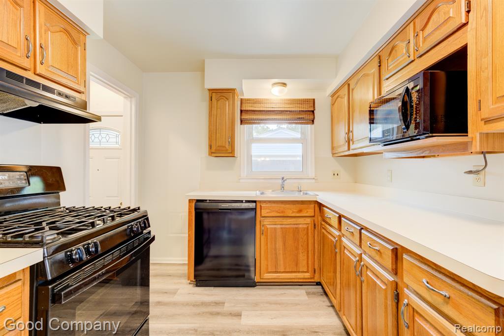 4708 Woodland Avenue, Royal Oak, MI 48073 — Photo 12