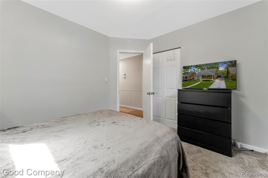 28748 Herbert Street, Madison Heights, MI 48071 — Photo 20