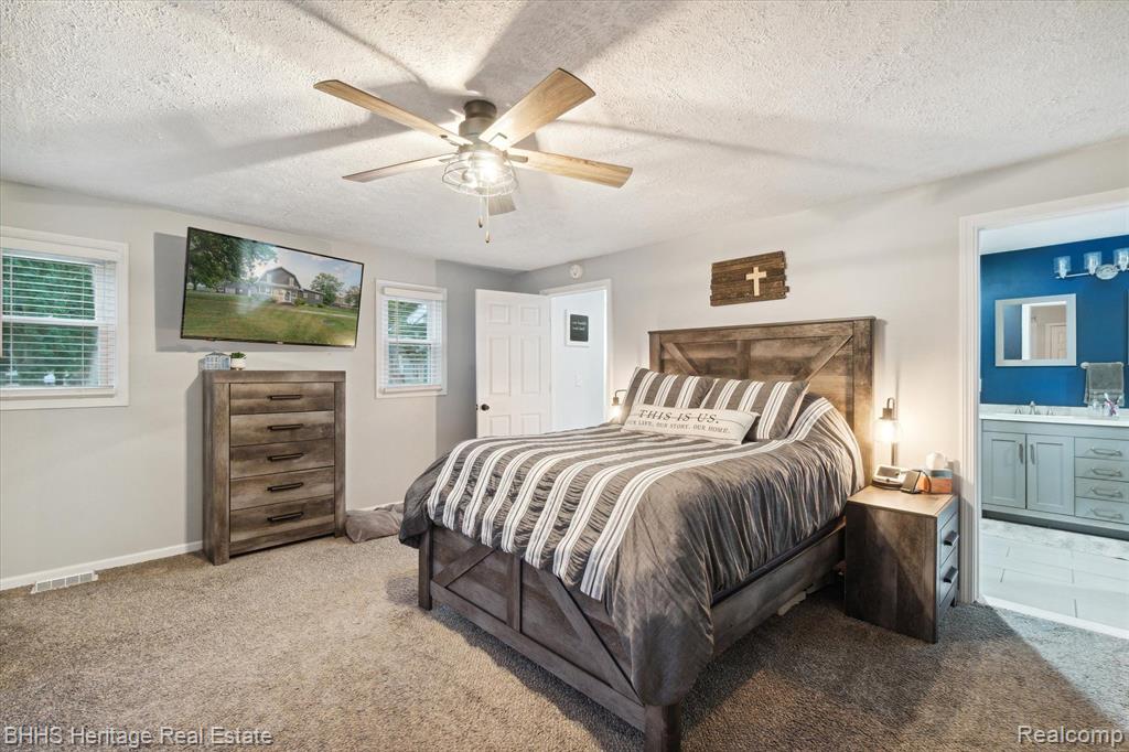 216 N SUMMIT, Webberville, MI 48892 — Photo 25