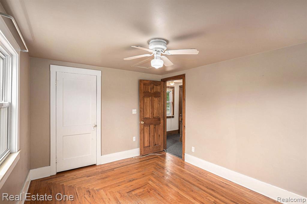 205 School Street, Almont, MI 48003 — Photo 9