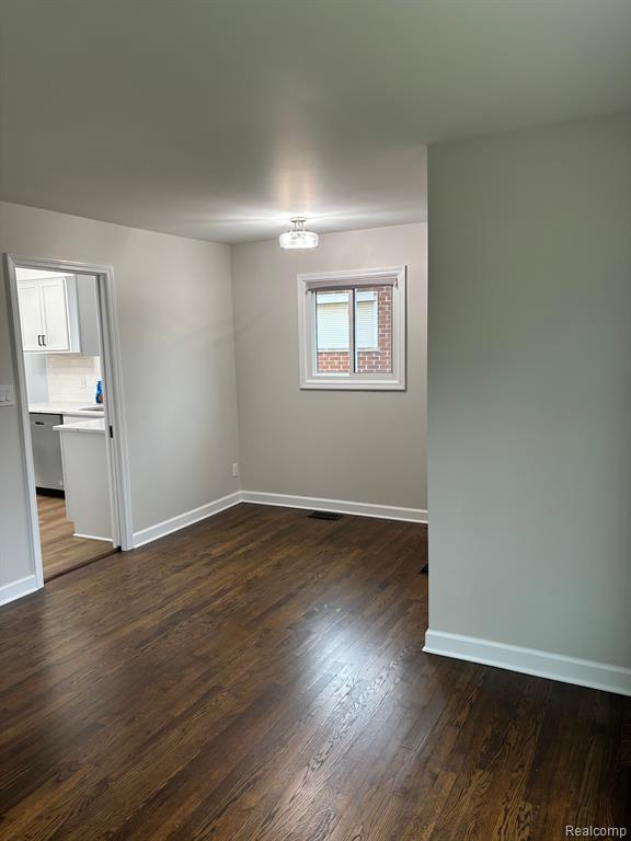 7921 CLIPPERT Street, Taylor, MI 48180 — Photo 3