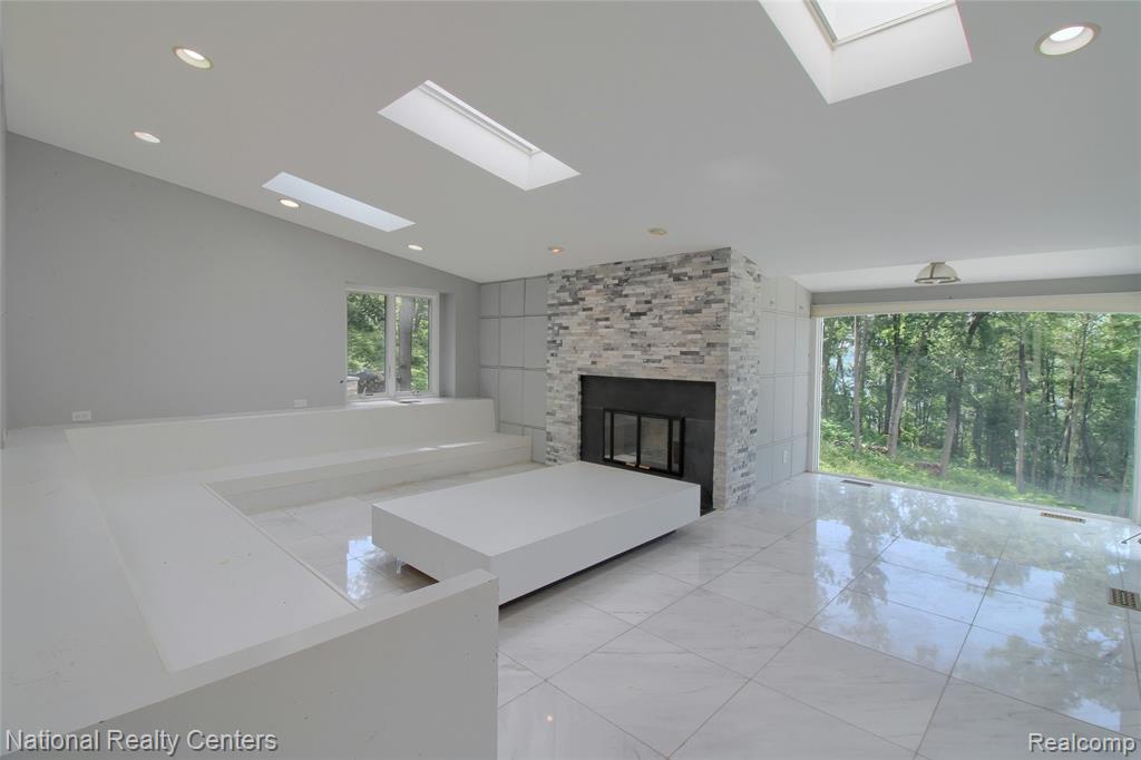 341 Corrie Road, Ann Arbor, MI 48105 — Photo 16